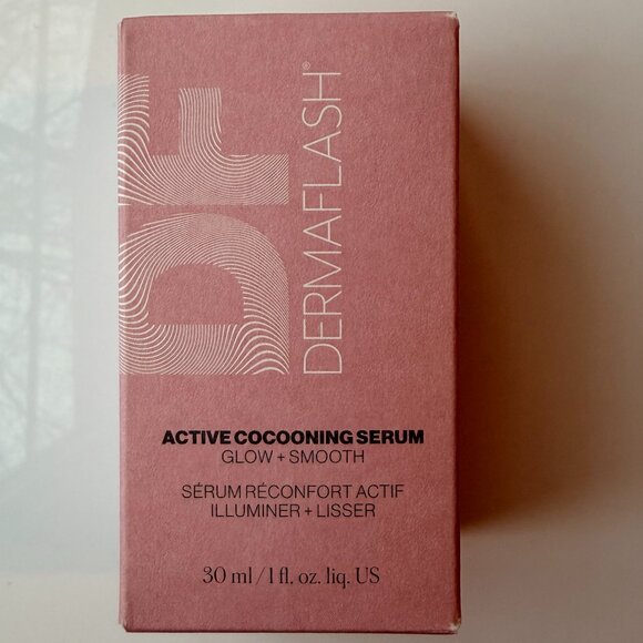 Hydraflash Cocooning Serum by Dermaflash | Smooths, Firms, Depuffs - Picture 2 of 6